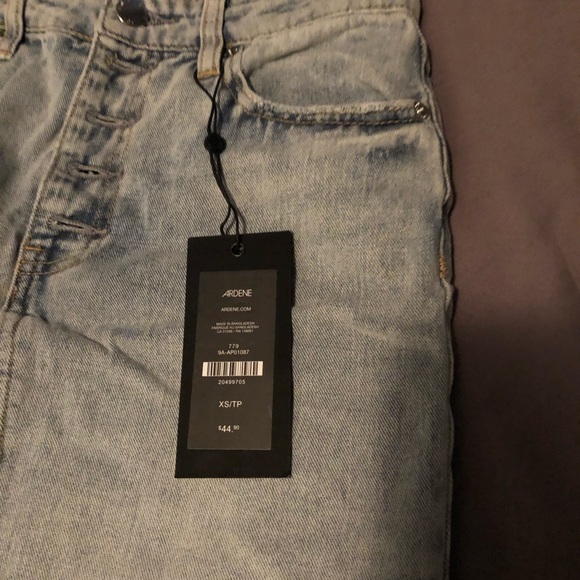 Size XS Kendall & Kylie denim skirt - Picture 3 of 3